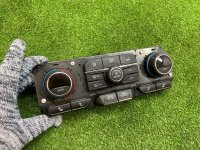 Chevrolet / Tahoe / Блок управления климат-контролем