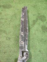 Audi / Q7 / Крепление радиатора