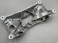 Audi / A4 / Кронштейн АКПП