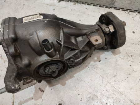 Mercedes-Benz / E-Class / Редуктор задний