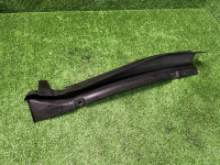 Mercedes-Benz / 300E / Водосток