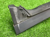 Mercedes-Benz / 190e / Молдинг стекла