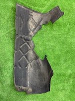 Volkswagen / Touareg / Подкрылок Volkswagen / Touareg / Подкрылок