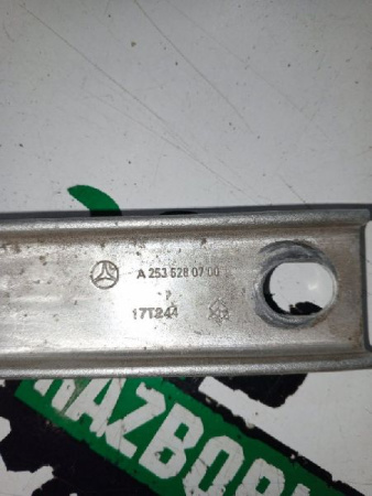 Mercedes-Benz / GLC 250d 4-matic / Распорка кузова