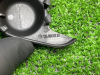 Mercedes-Benz / 190e / Накладка ремня безопасности