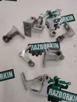 Audi / Q3 / Петля двери