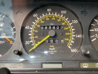 Mercedes-Benz / E-Class / Панель приборов