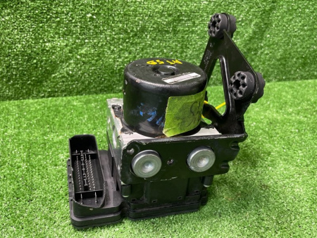 BMW / M6 / Блок ABS