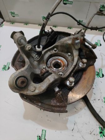 Mercedes-Benz / E-Class / Цапфа