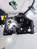 Audi / A5 / Замок двери