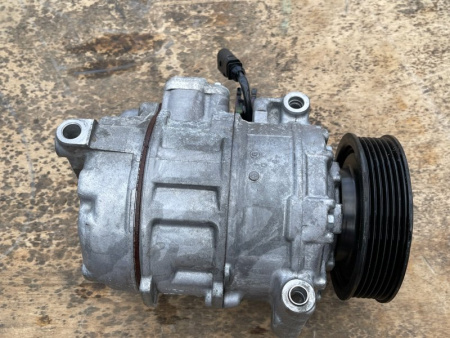 Volkswagen / Touareg / Компрессор кондиционера