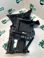 BMW / X1 / Кронштейн бампера