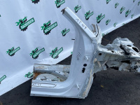 Audi / A6 / Лонжерон