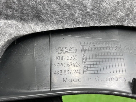 Audi / A7 / Накладка стойки