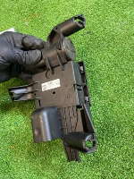 Audi / Q7 / Распределитель тока