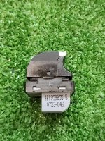 Audi / Q7 / Кнопка стеклоподъемника