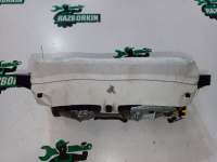 Audi / A6 / Подушка безопасности пассажира