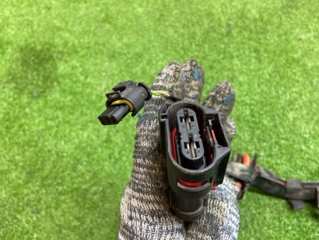 BMW / 1-Series / Проводка рулевой рейки