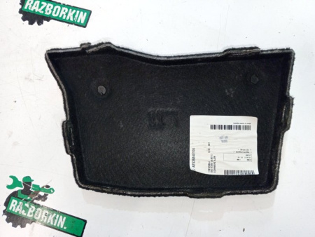 Mercedes-Benz / GLC 250d 4-matic / Обшивка багажника