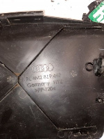 Volkswagen / Touareg / Подкапотный пластик