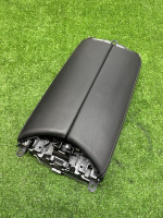 Mercedes-Benz / G 63 AMG / Подлокотник