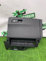 Audi / A4 / Бардачок