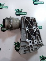 Porsche / Cayenne / Кронштейн двигателя