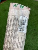 Volkswagen / Touareg / Подушка безопасности в сиденье