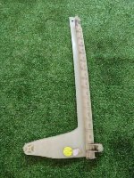 Audi / Q5 / Направляющая стекла двери