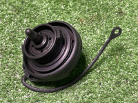 Audi / Q3 / Крышка топливного бака