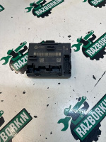 Audi / Q7 / Блок управления двери