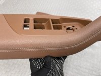 Audi / A6 / Подлокотник двери