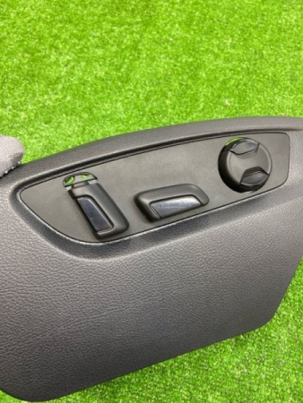 Volkswagen / Touareg / Блок управления сиденьем