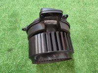 Audi / A6 / Мотор печки