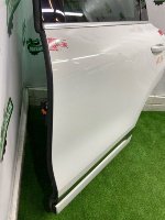 Volkswagen / Touareg / Дверь боковая Volkswagen / Touareg / Дверь боковая