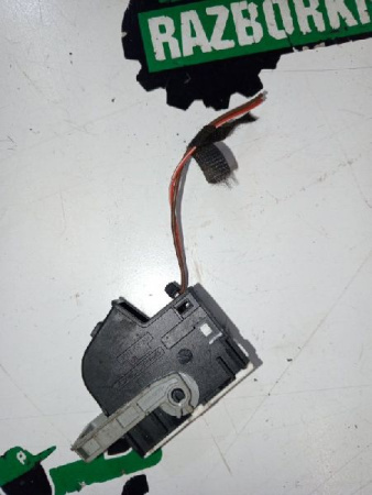 Mercedes-Benz / GLC 250d 4-matic / Разъем