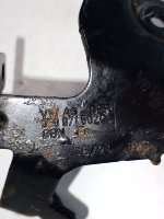 Volkswagen / Touareg / Кронштейн