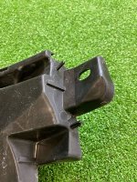 Audi / Q8 / Кронштейн бампера