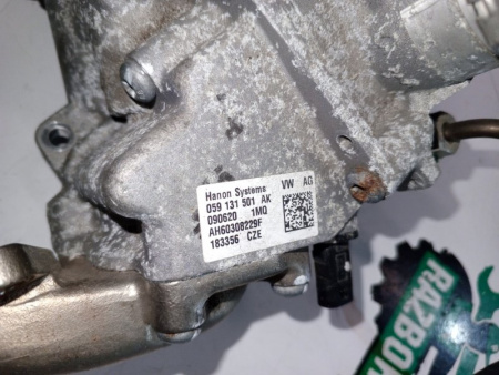 Volkswagen / Touareg / Радиатор EGR
