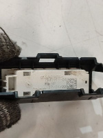 BMW / X1 / Плафон подсветки салона