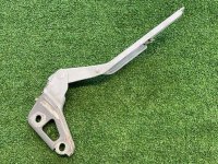 Audi / Q7 / Петля капота