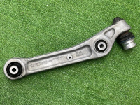 Audi / A4 / Рычаг подвески