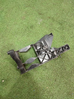 Audi / A6 / Крепление фары