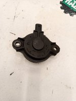 BMW / X3 / Клапан