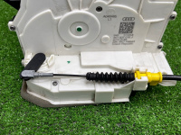 Audi / A6 / Замок двери комплект