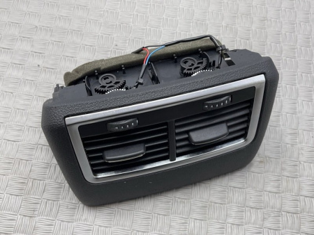 Audi / Q7 / Воздуховод