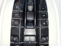 Porsche / Cayenne / Плафон подсветки салона