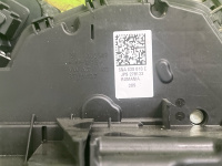 Volkswagen / Tiguan / Замок двери