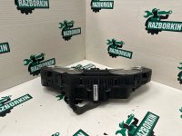 Volkswagen / Touareg / Панель приборов