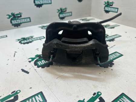 BMW / 1-Series / Суппорт тормозной